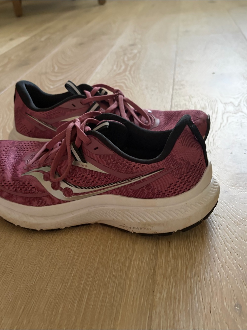 Saucony Women's Rose Pink Running Sneakers with White Midsole